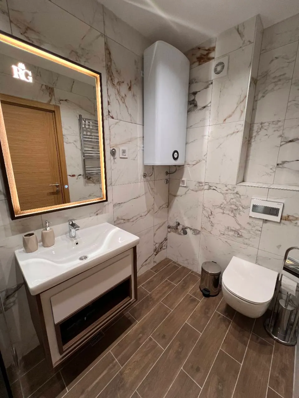 Kupatilo — drugi ugao — Apartman 1