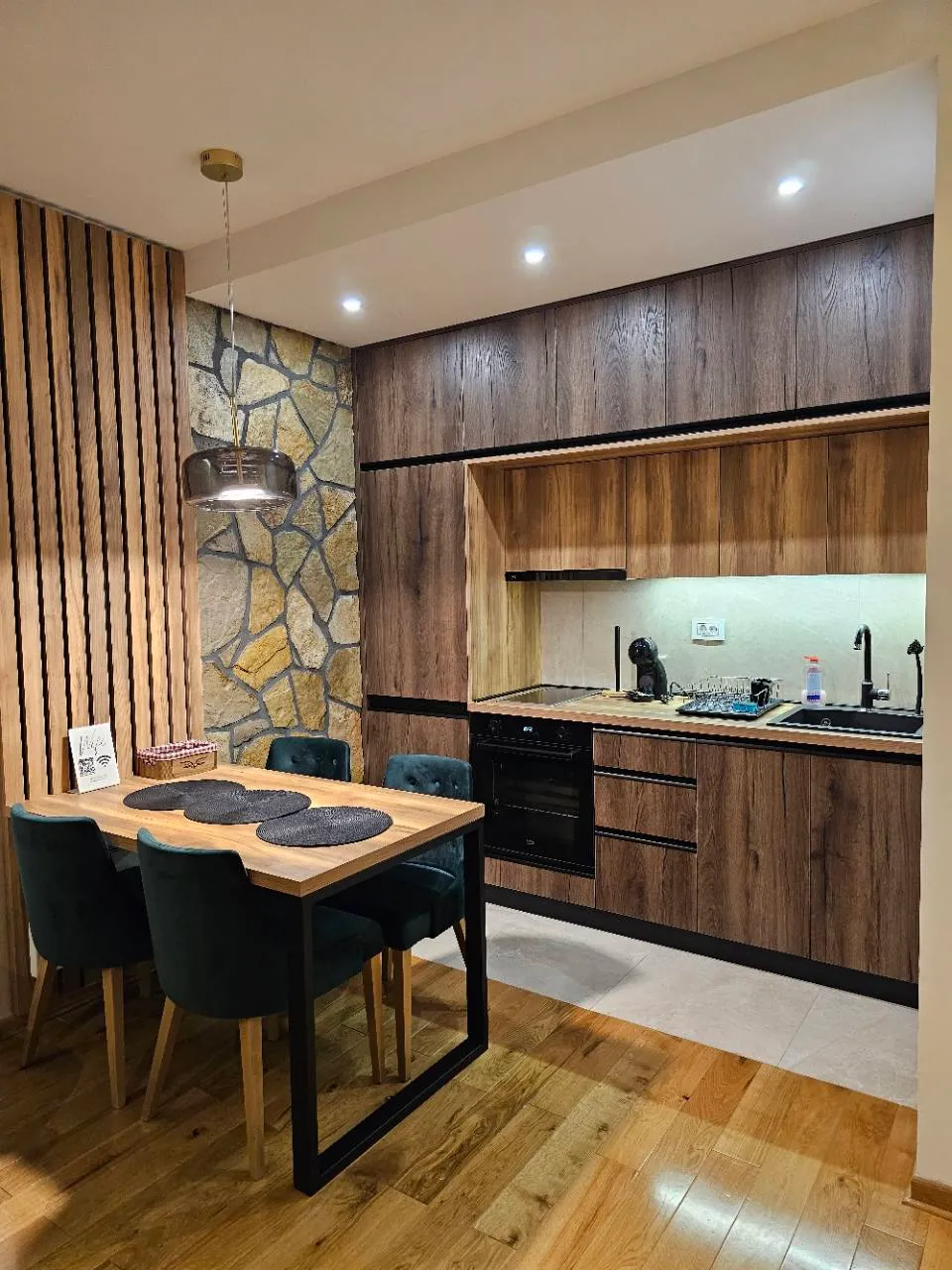 Kuhinja — Apartman 1