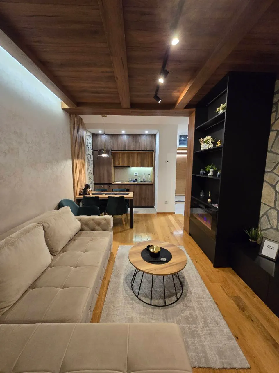 Dnevna soba — drugi ugao — Apartman 2