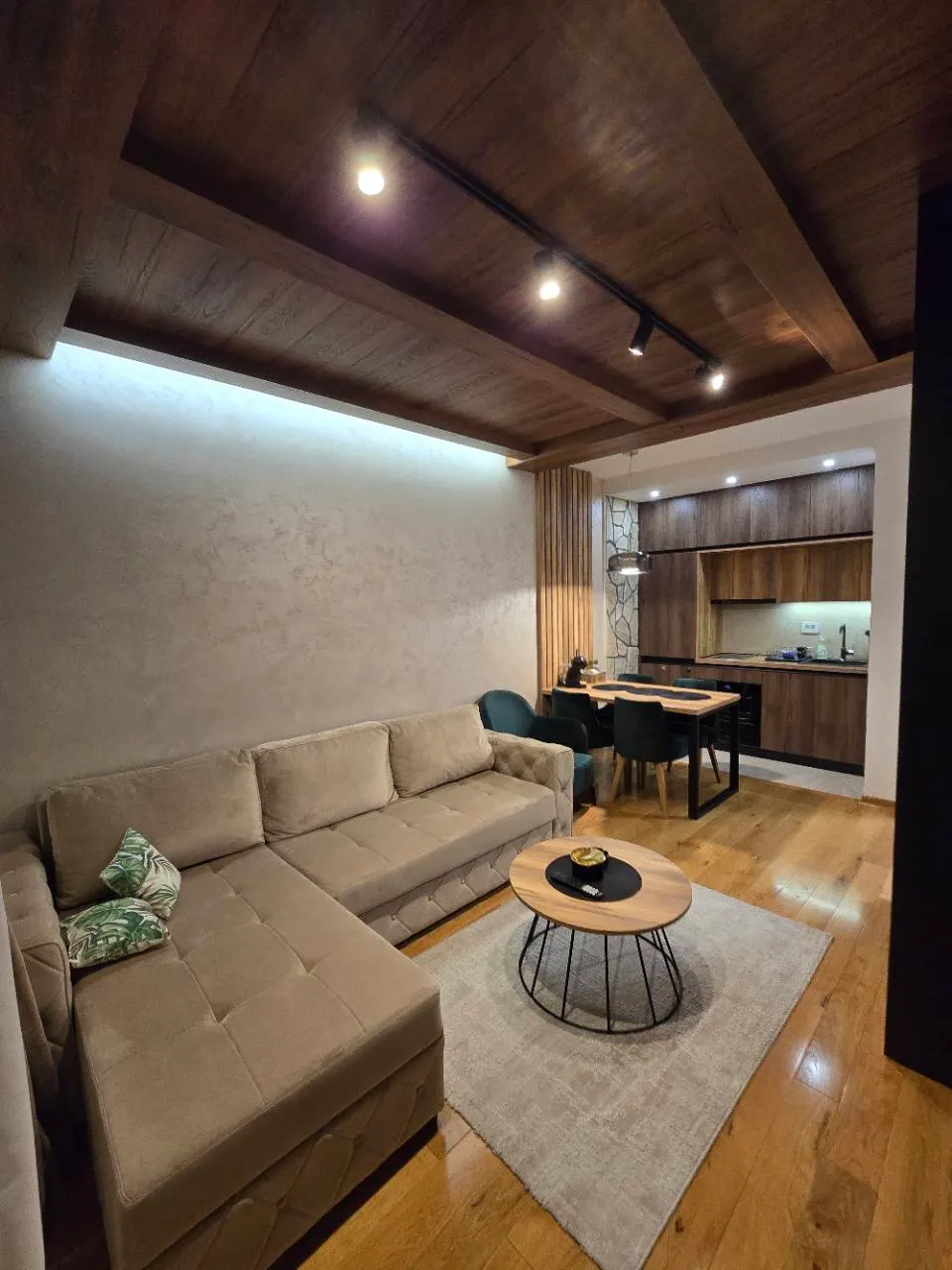 Dnevna soba — treći ugao — Apartman 2